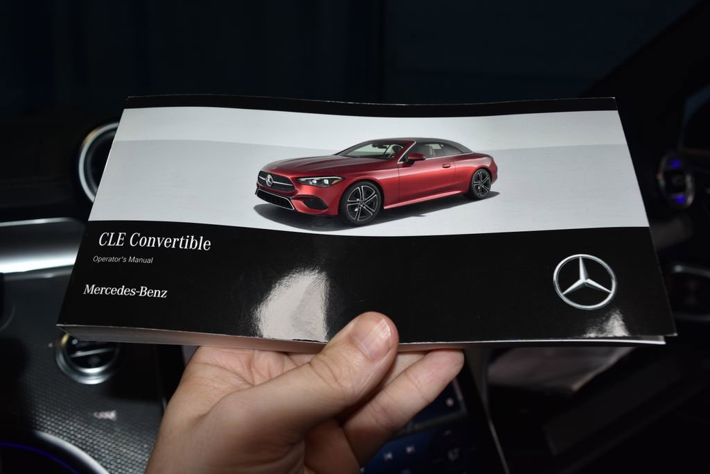 Certified 2024 Mercedes-Benz CLE 300 4MATIC Cabriolet image 11