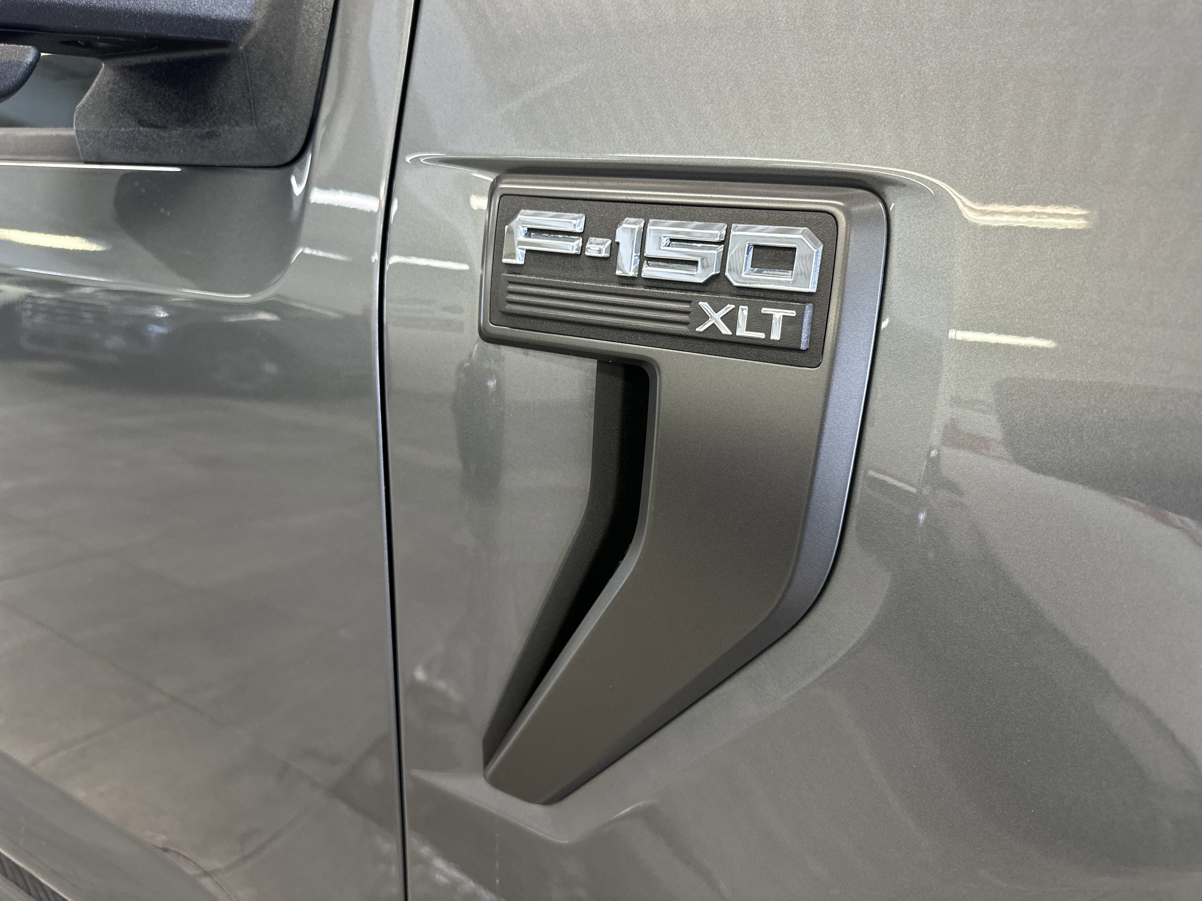 Used 2023 Ford F150 XLT w/ Equipment Group 302A High image 10