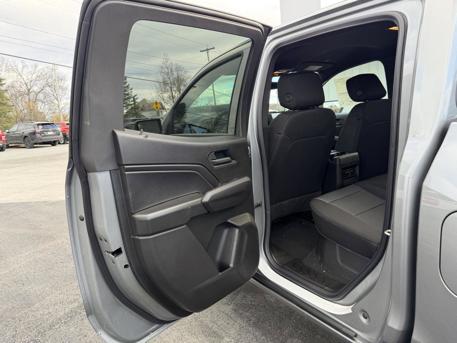 New 2026 Chevrolet Colorado W/T image 10