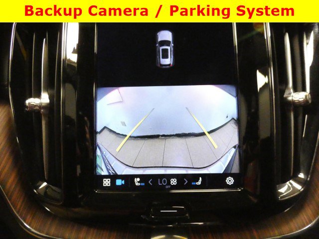 Used 2023 Volvo XC60 B5 Ultimate w/ Climate Package image 23
