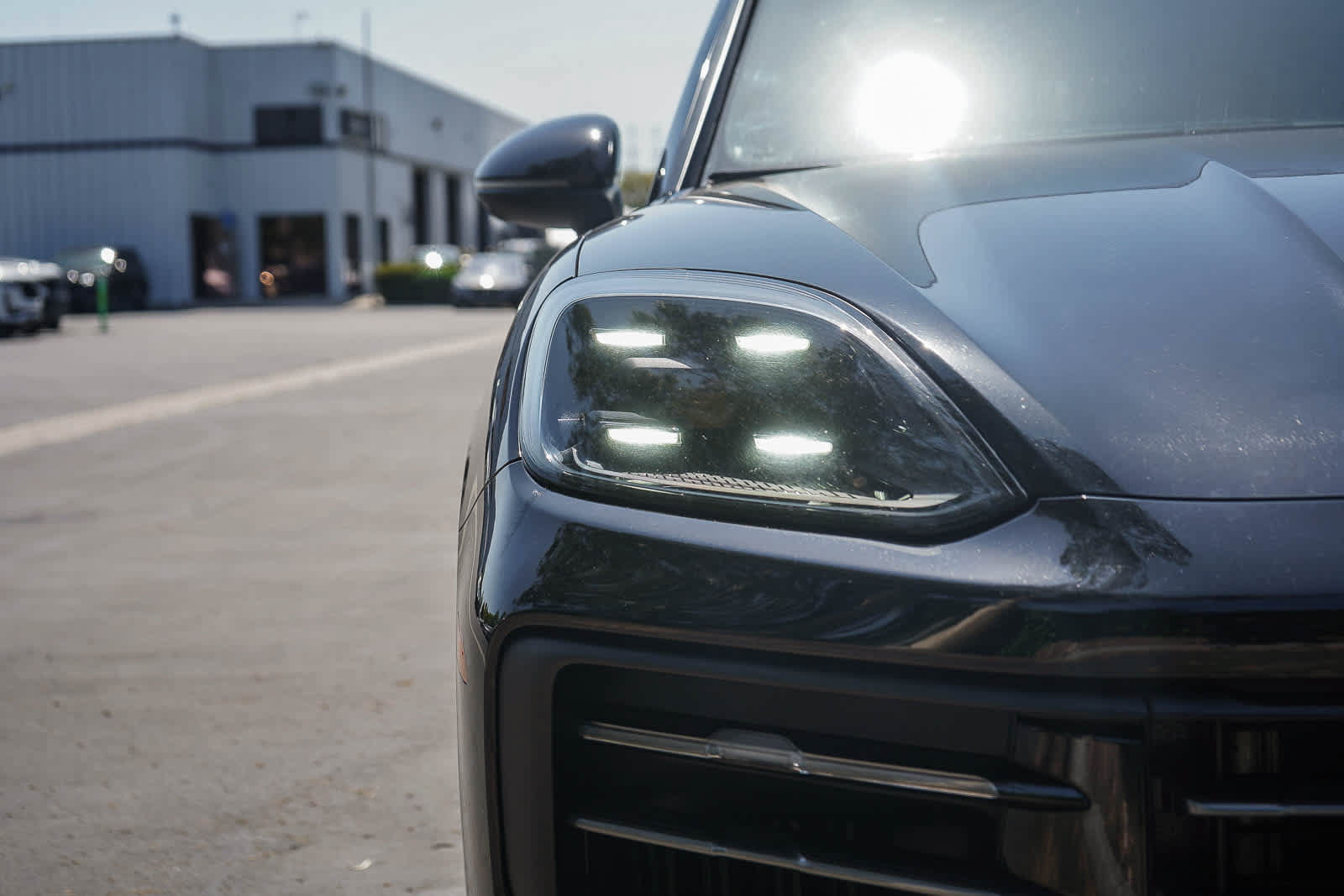 Used 2024 Porsche Cayenne AWD/4WD image 10