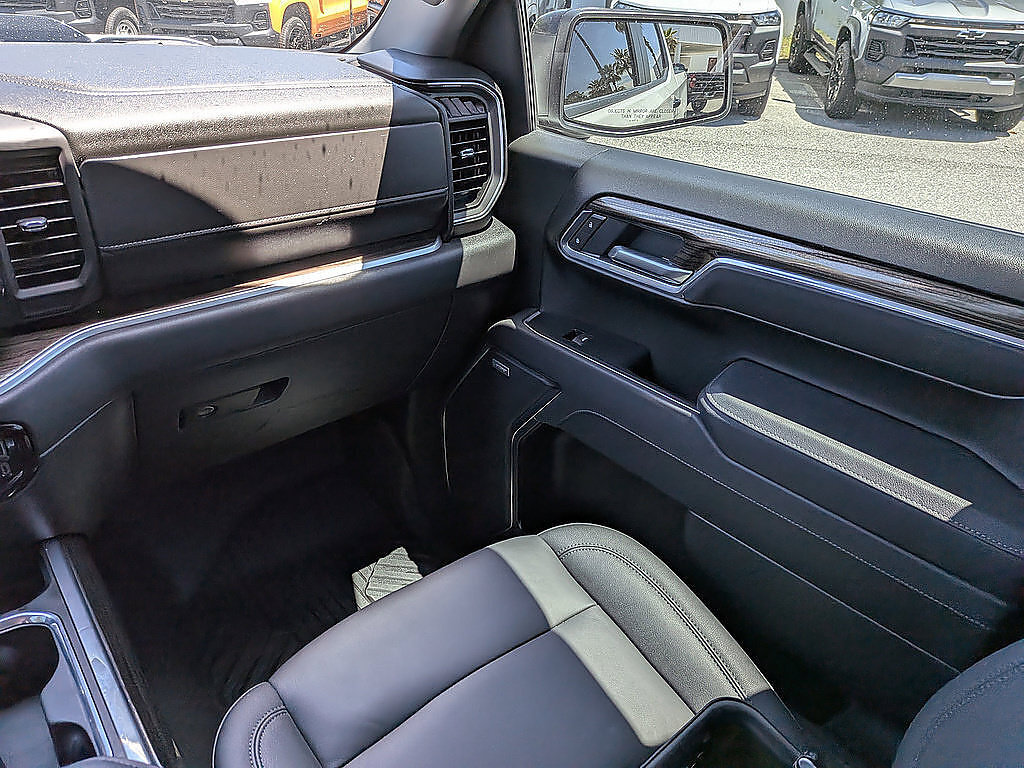 Certified 2025 Chevrolet Silverado 1500 LT Trail Boss w/ Convenience Package II AWD/4WD image 16