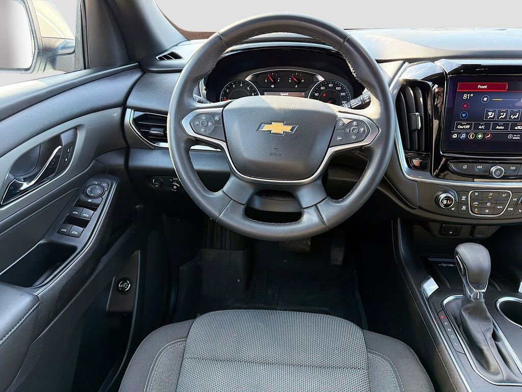 Used 2023 Chevrolet Traverse LT image 19