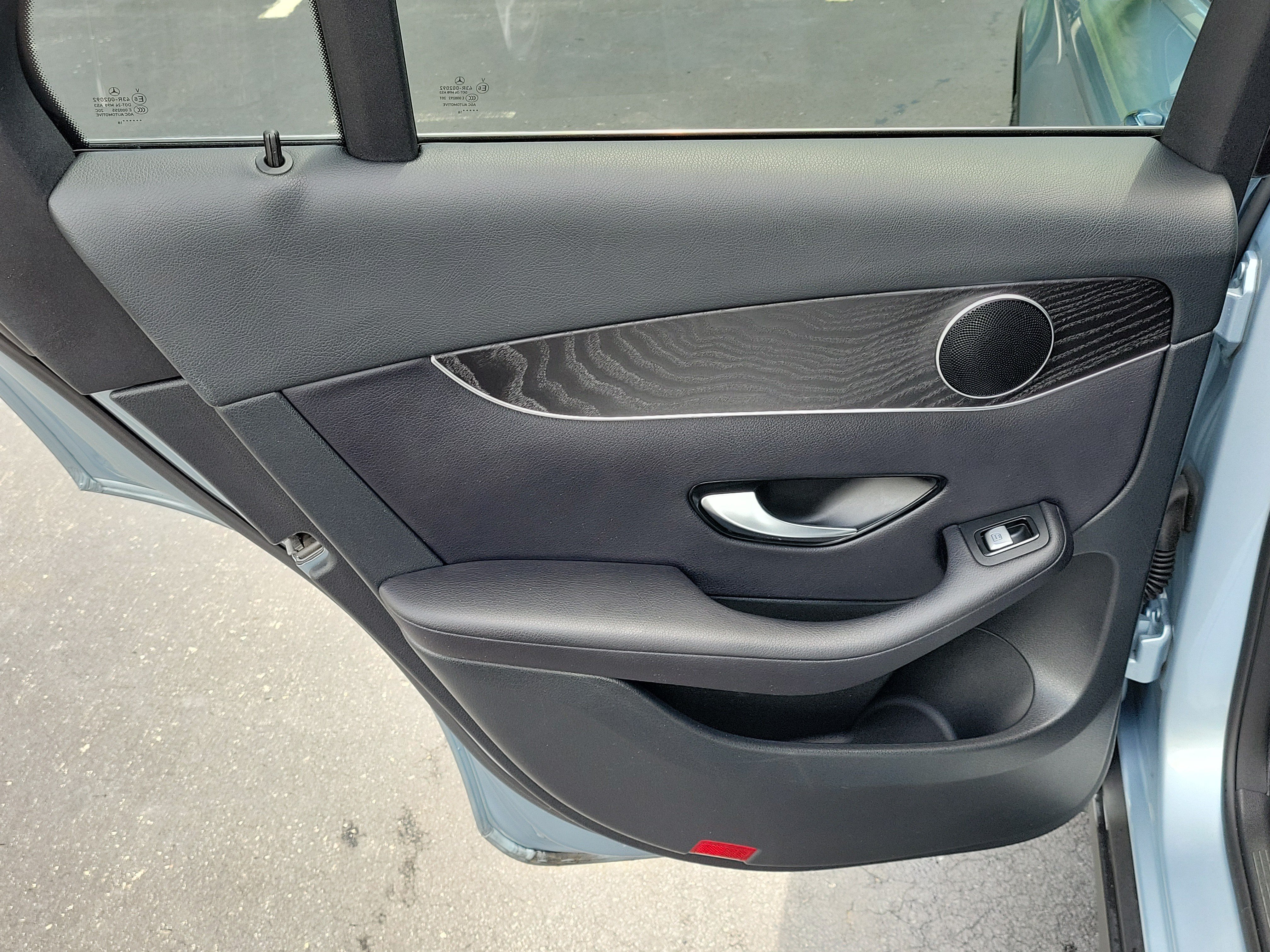 Used 2018 Mercedes-Benz GLC 300 image 9