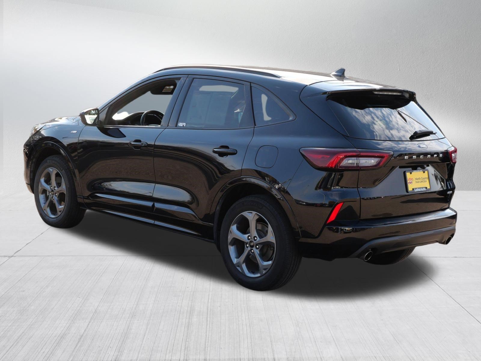 Certified 2024 Ford Escape ST-Line AWD/4WD image 5