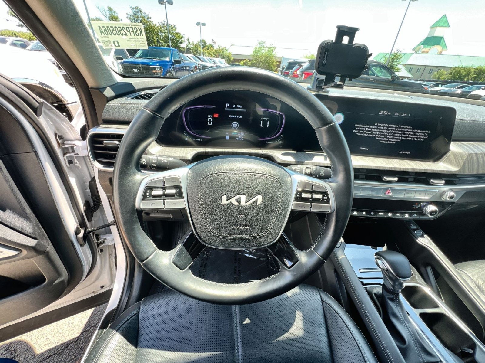 Used 2024 Kia Telluride EX w/ EX Captain's Chair Package AWD/4WD image 24