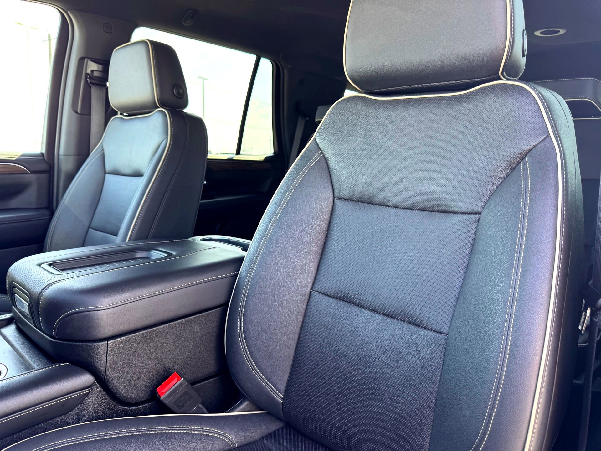 Used 2023 Chevrolet Tahoe Premier image 13