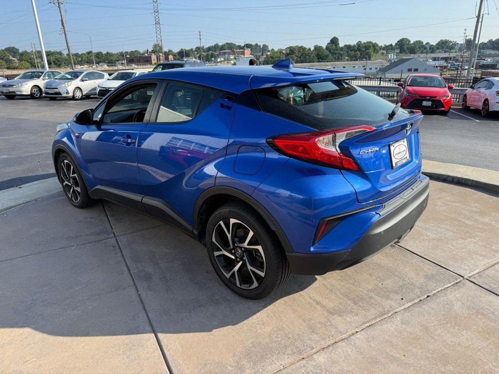 Certified 2019 Toyota C-HR XLE FWD image 9