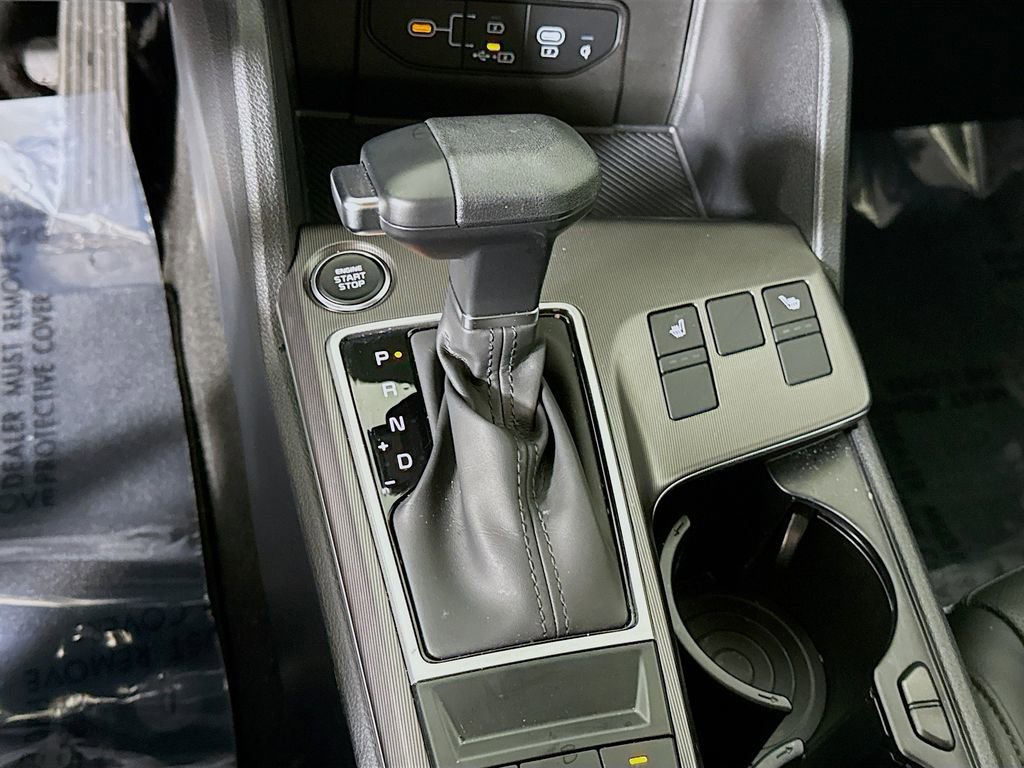 Used 2026 Kia Sportage EX image 8