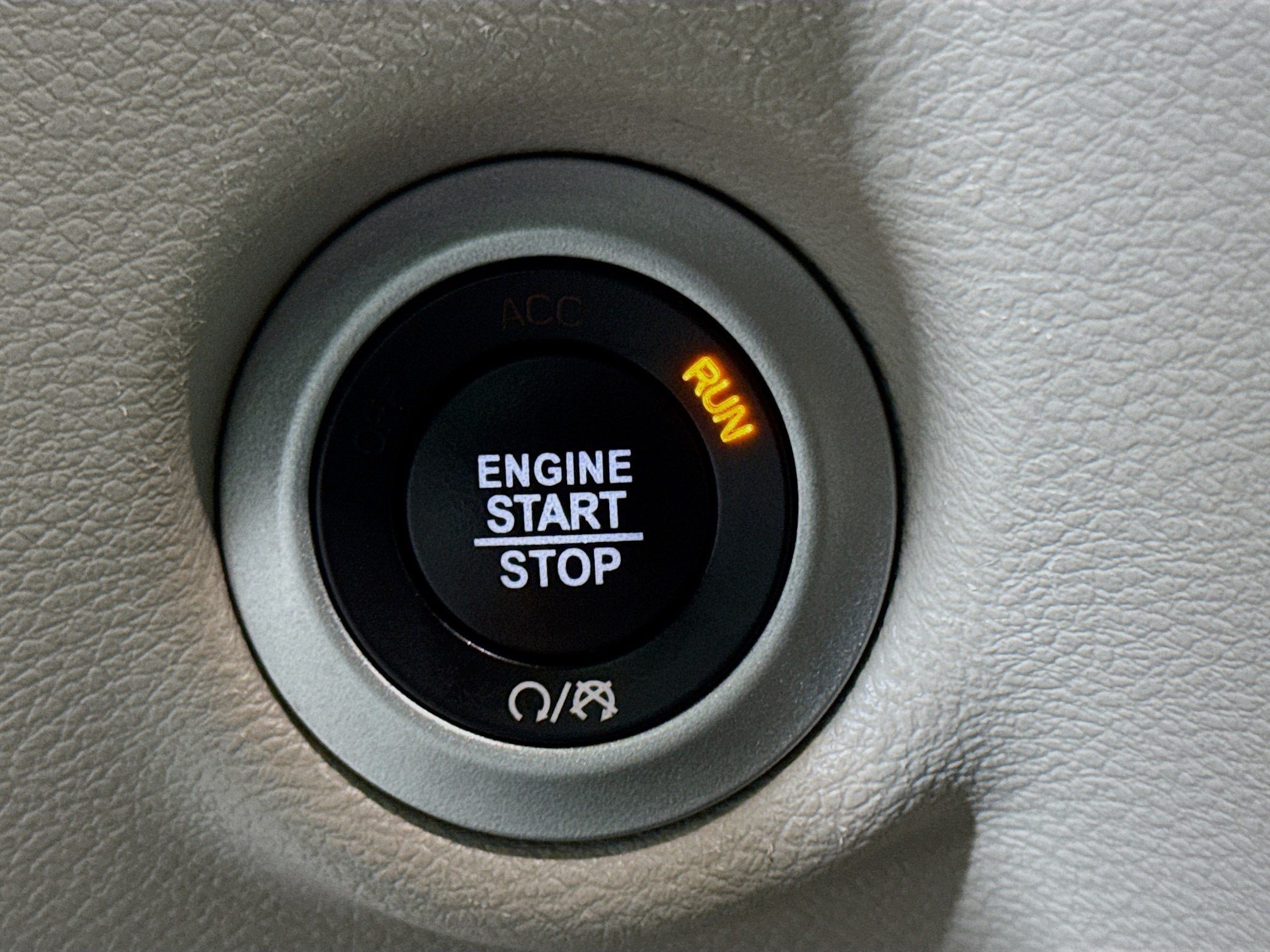 Used 2023 Chrysler Voyager LX FWD image 21