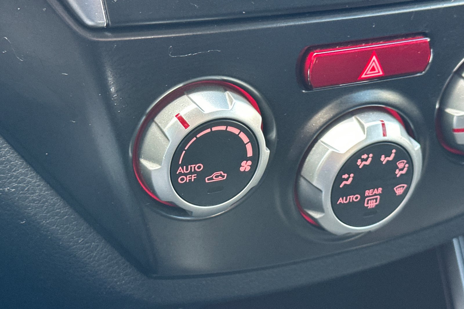 Used 2012 Subaru Impreza WRX Hatchback image 27