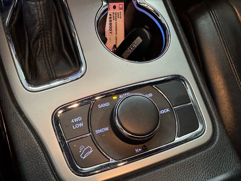Used 2019 Jeep Grand Cherokee Limited AWD/4WD image 20