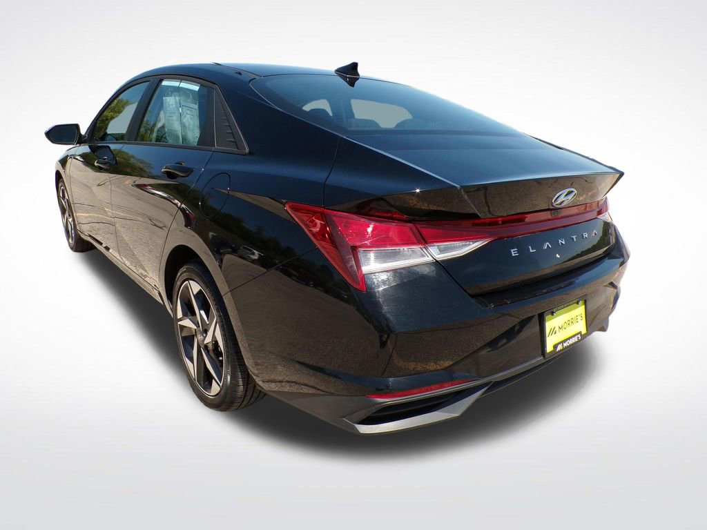 Certified 2023 Hyundai Elantra SEL w/ Convenience Package FWD image 4