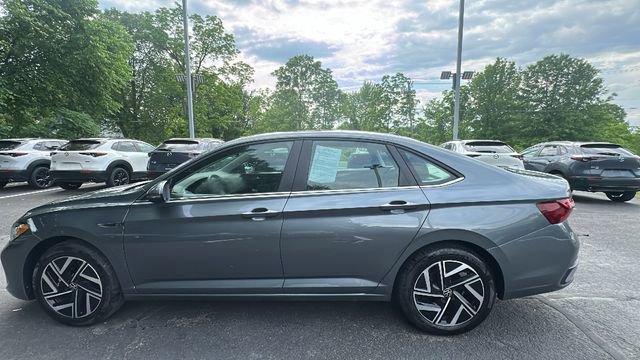 Used 2024 Volkswagen Jetta SEL FWD image 8