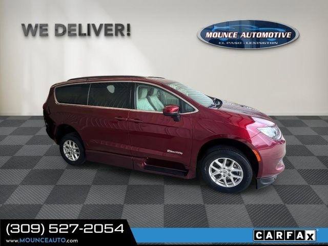 Used 2021 Chrysler Voyager Lxi FWD image 4