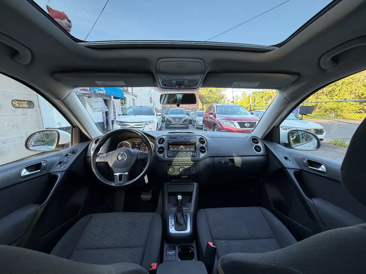 Used 2013 Volkswagen Tiguan S FWD image 40