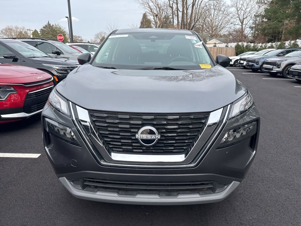 Used 2023 Nissan Rogue S image 8