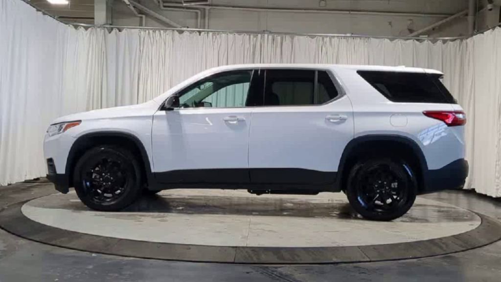 Used 2020 Chevrolet Traverse LS image 6