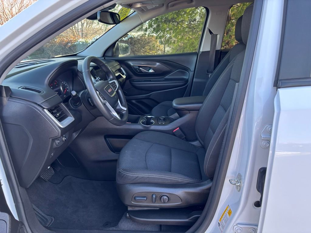 Used 2022 GMC Terrain SLE w/ Driver Convenience Package image 12