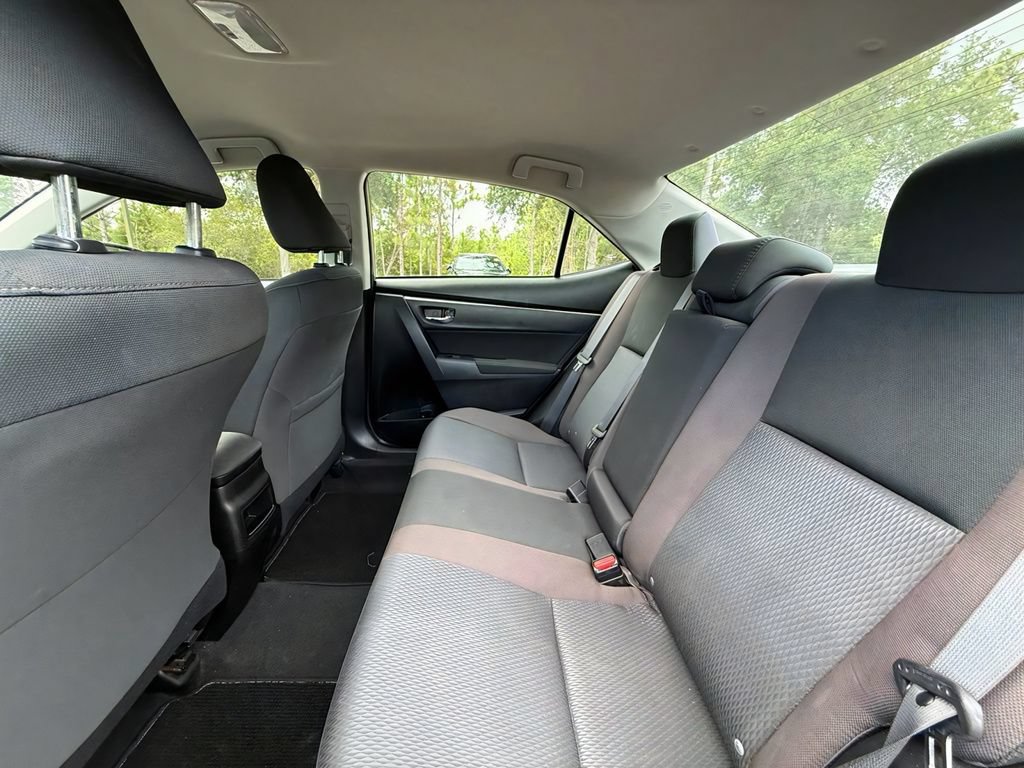 Used 2019 Toyota Corolla LE FWD image 15