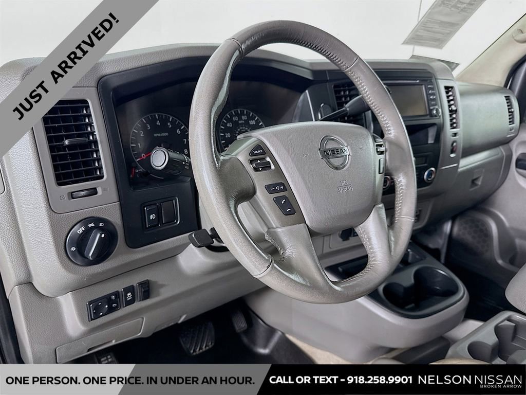 Used 2018 Nissan NV 3500 SL RWD image 9