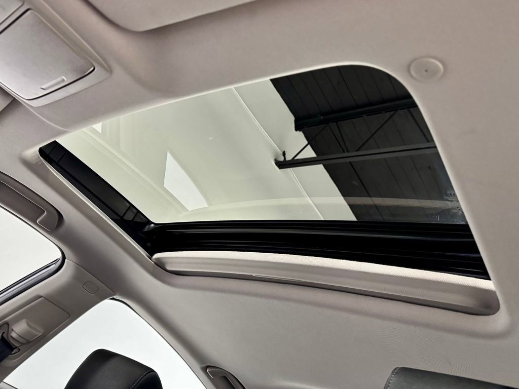 Used 2020 Honda Accord EX image 5