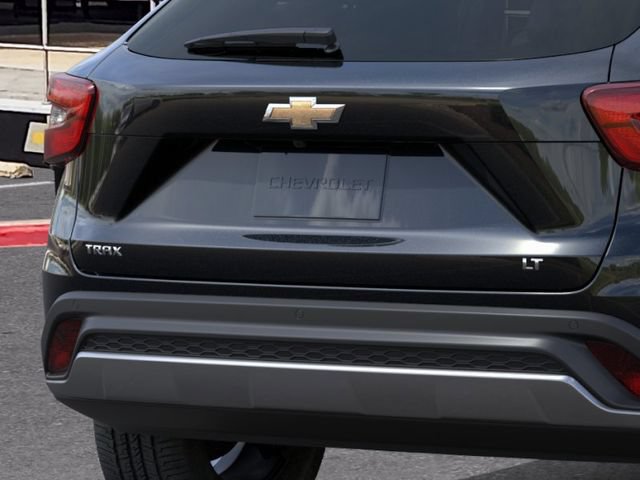 New 2026 Chevrolet Trax LT w/ Driver Confidence Package FWD image 14