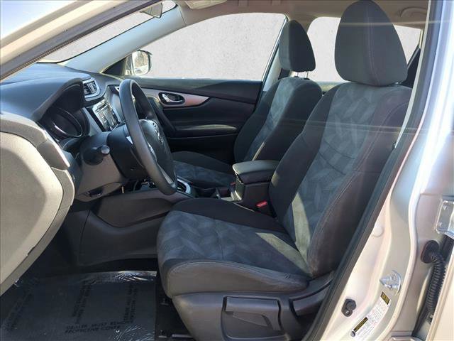 Used 2016 Nissan Rogue S image 15