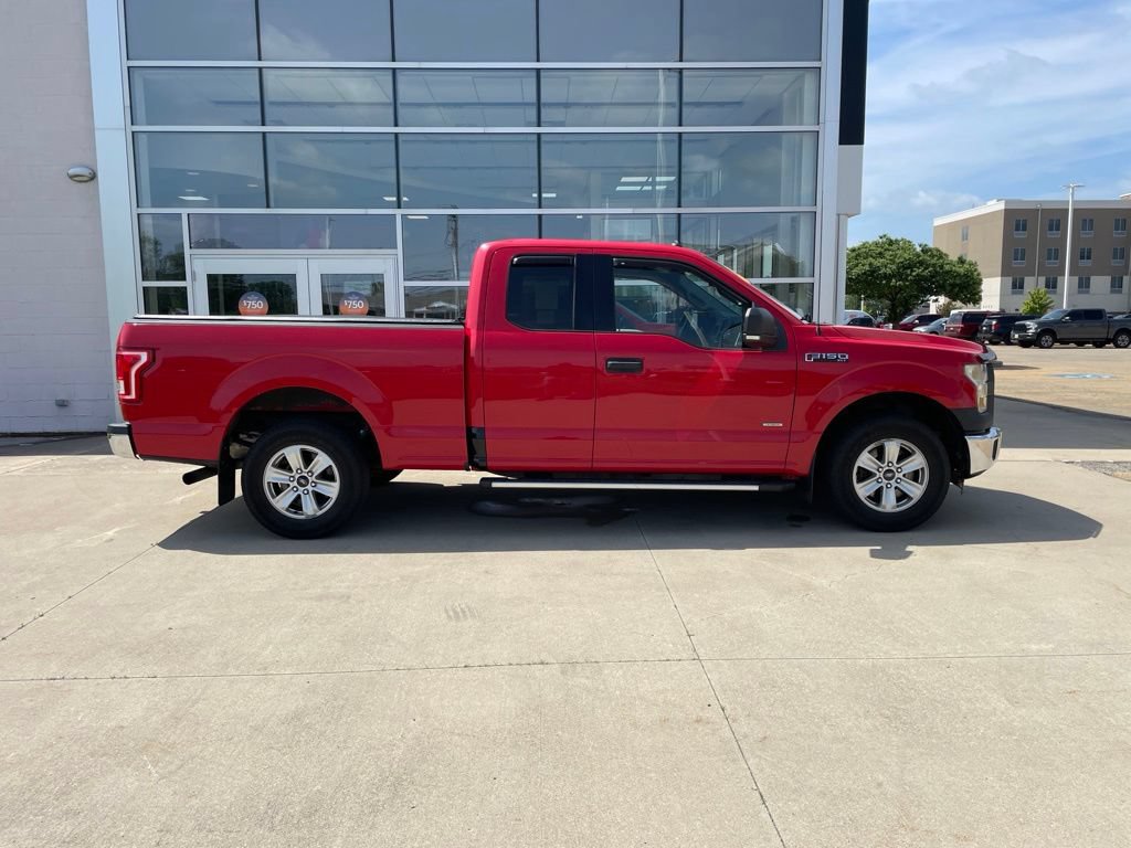 Used 2016 Ford F150 XLT w/ Equipment Group 301A Mid RWD image 4