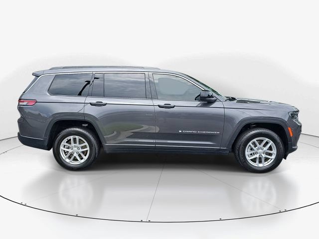 Used 2025 Jeep Grand Cherokee L Laredo w/ Luxury Tech Group I RWD image 2