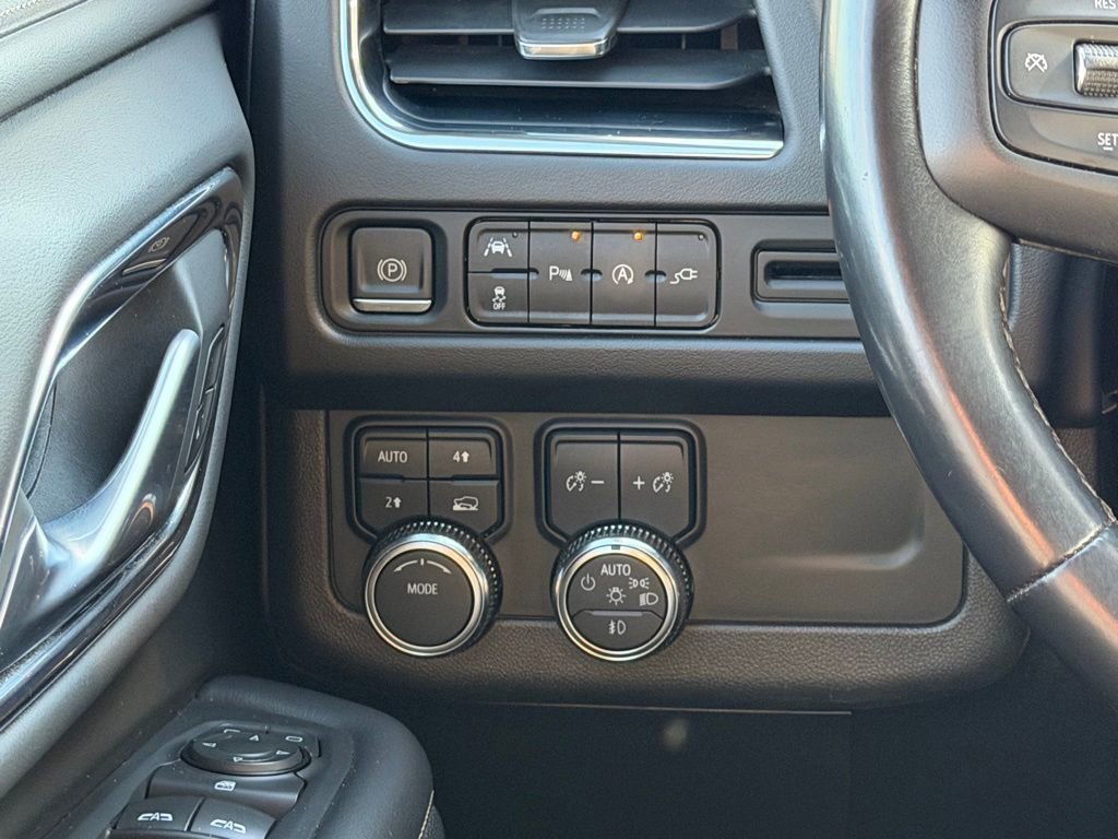 Used 2022 GMC Yukon XL SLT image 34