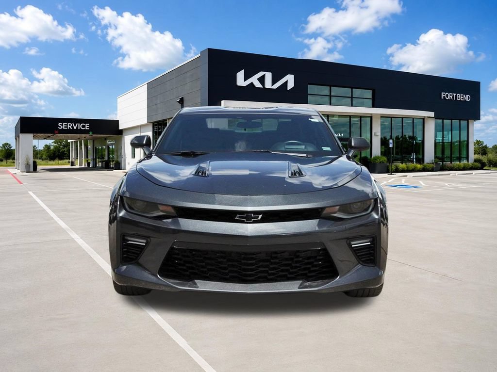 Used 2016 Chevrolet Camaro SS RWD image 2