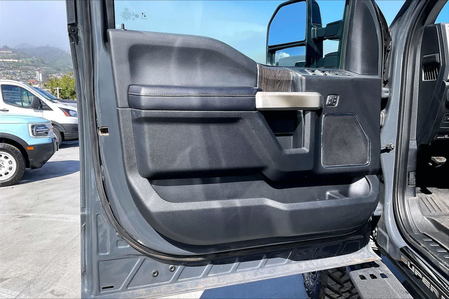 Used 2021 Ford F250 Lariat AWD/4WD image 27