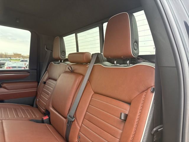 Used 2024 GMC Sierra 2500 Denali Ultimate image 41