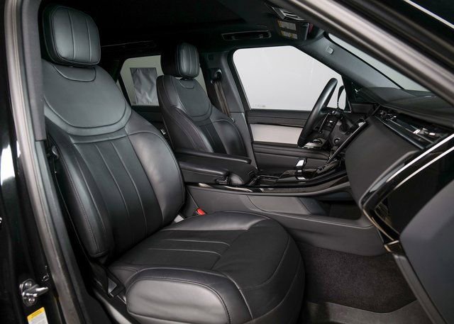 Used 2025 Land Rover Range Rover Sport Dynamic SE image 3