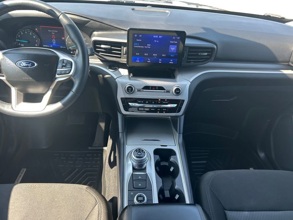 Used 2023 Ford Explorer XLT w/ Class IV Trailer Tow Package image 11