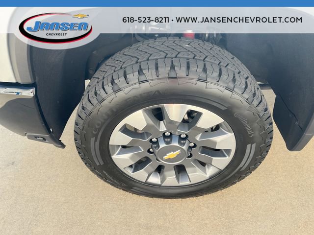 Used 2024 Chevrolet Silverado 2500 Custom w/ Custom Value Package image 32