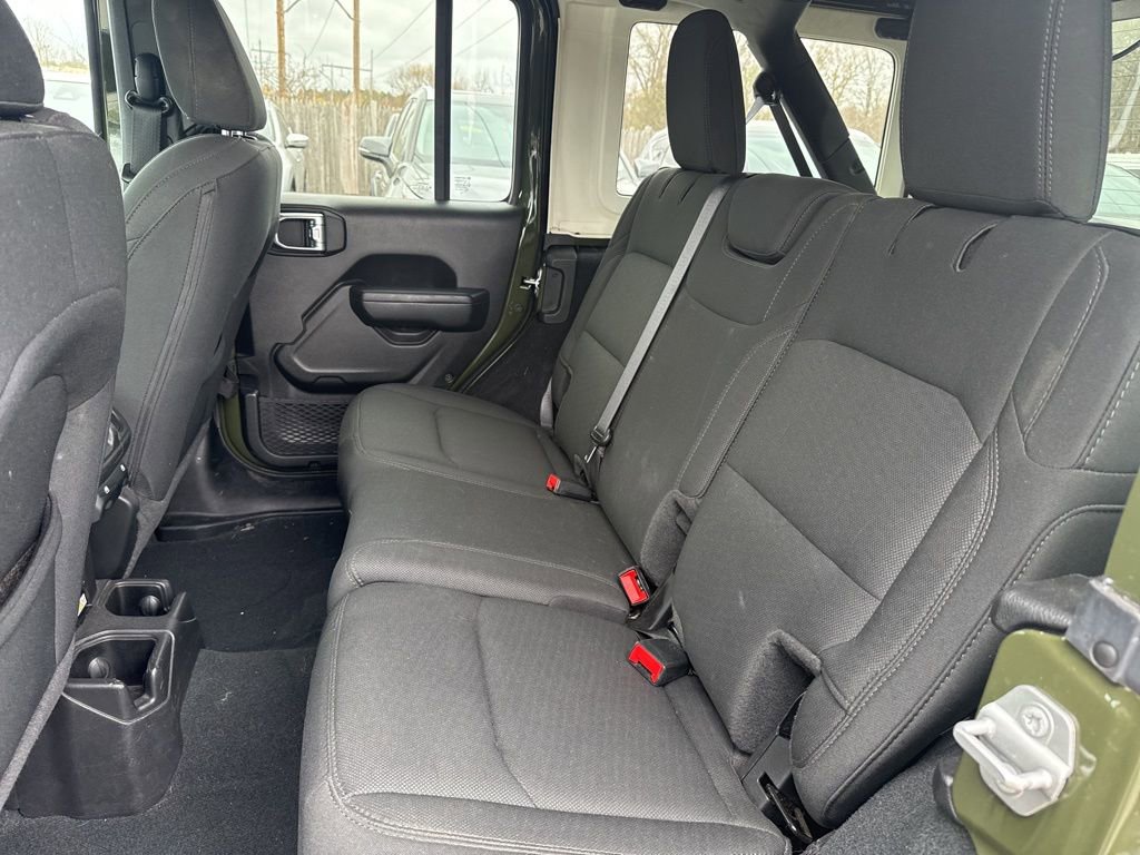 Used 2022 Jeep Wrangler Unlimited Sport w/ Sun And Sound Package AWD/4WD image 8