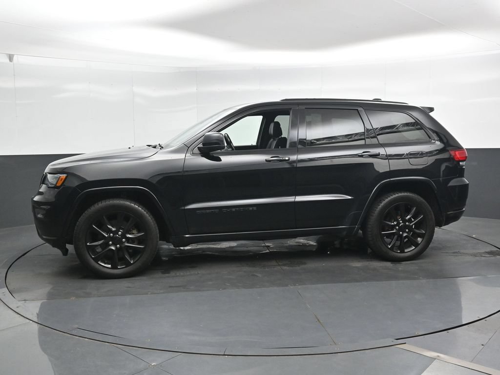 Used 2021 Jeep Grand Cherokee Laredo X AWD/4WD image 8