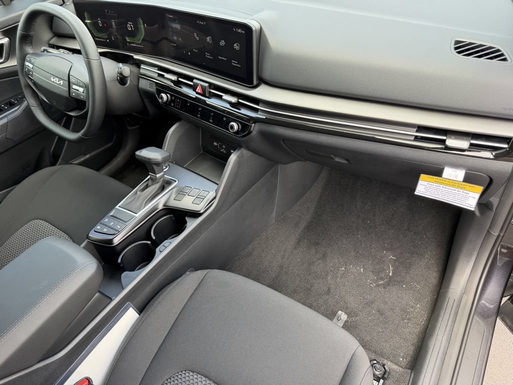 New 2026 Kia Sportage LX FWD image 14