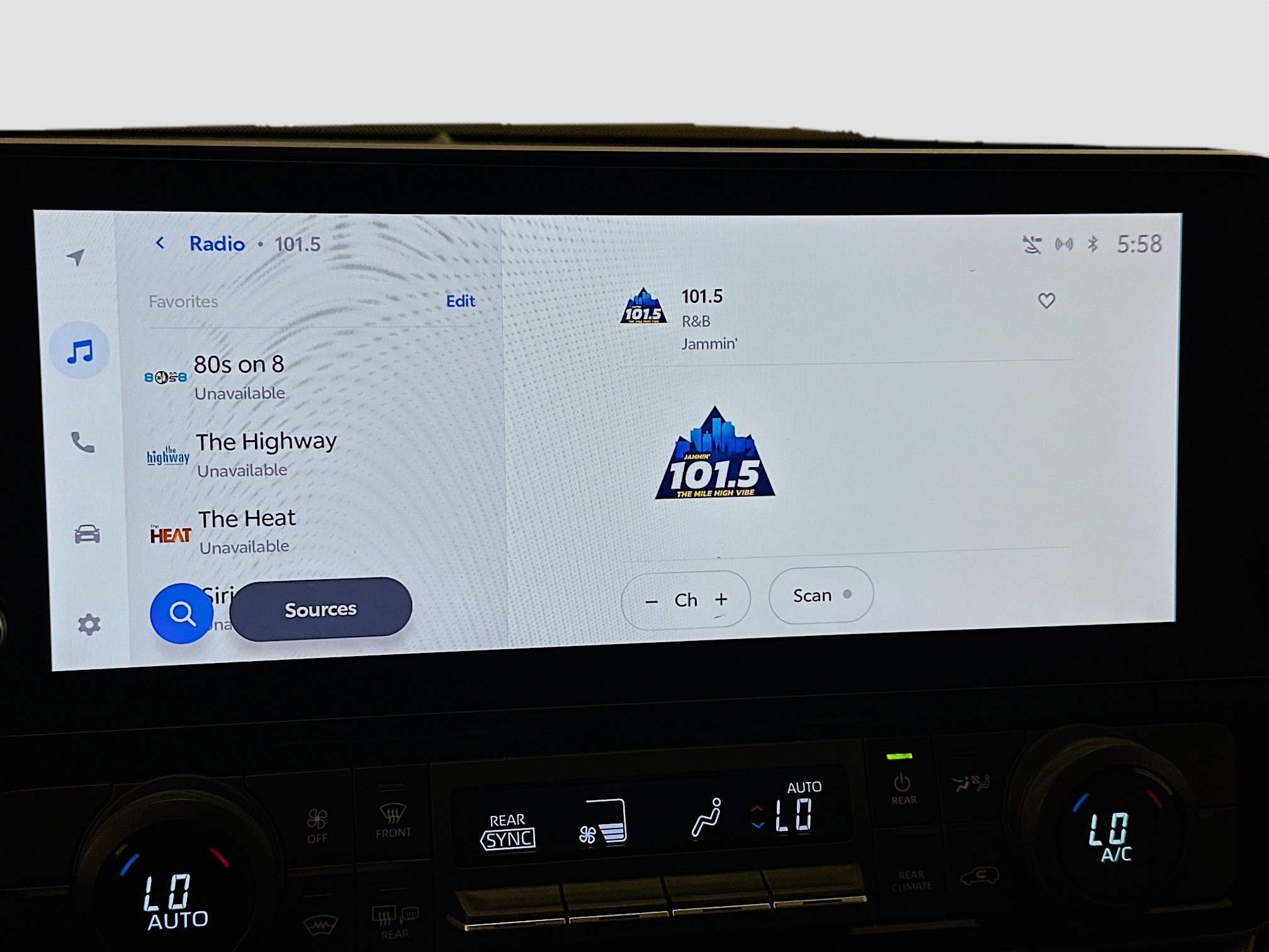 Used 2025 Toyota Grand Highlander AWD image 21