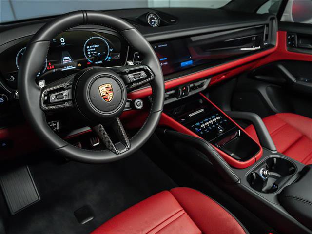New 2026 Porsche Cayenne GTS AWD/4WD image 4