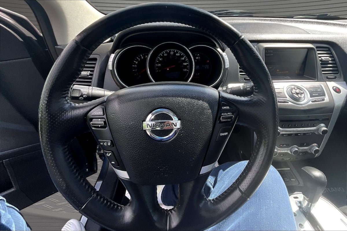 Used 2012 Nissan Murano SV AWD/4WD image 8