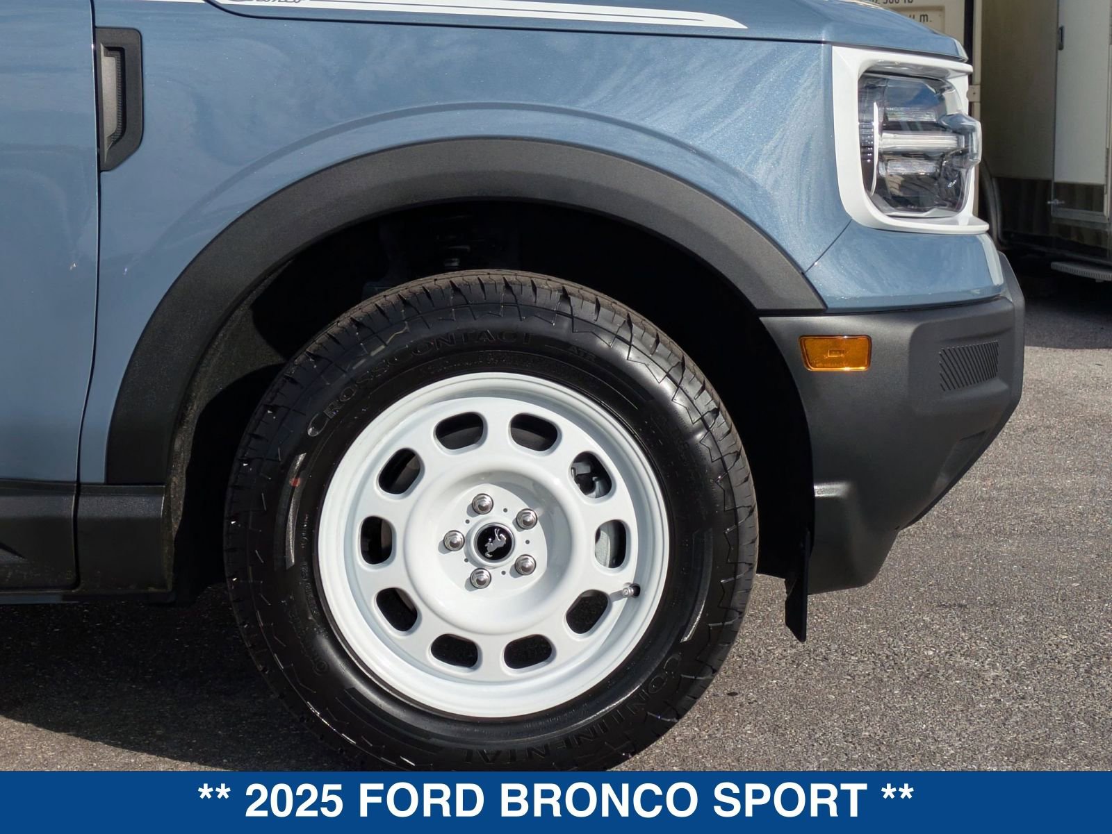 New 2025 Ford Bronco Sport Heritage w/ Convenience Package AWD/4WD image 12