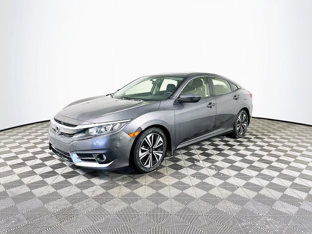 Used 2018 Honda Civic EX-T image 4