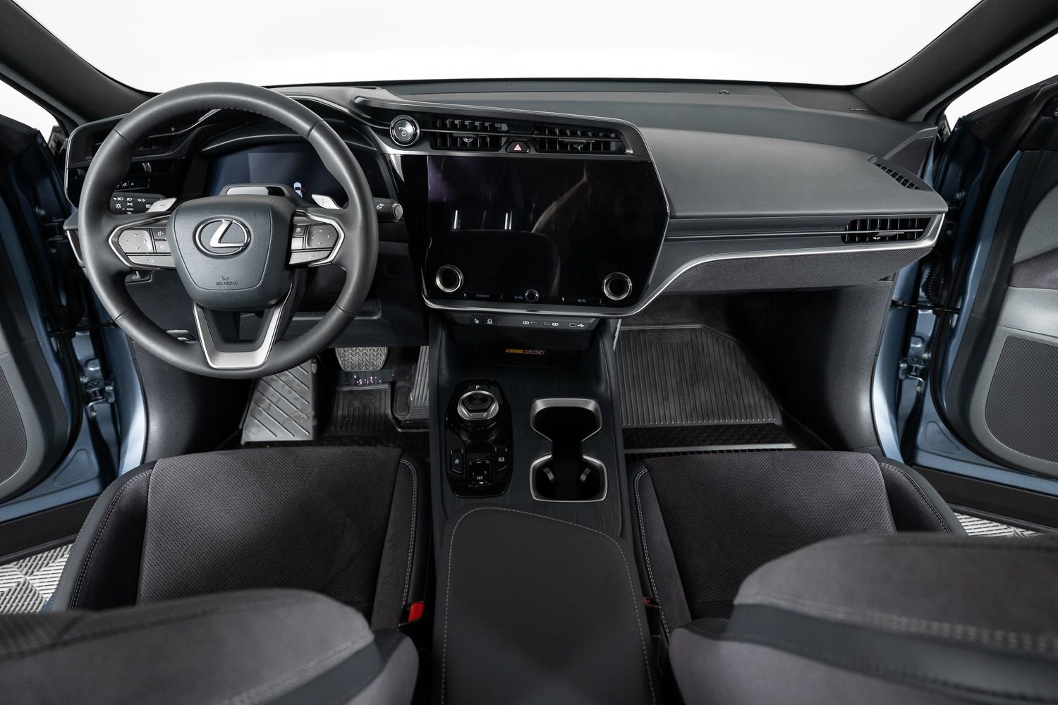 Used 2023 Lexus RZ 450e Premium w/ Accessory Package (2T) image 37