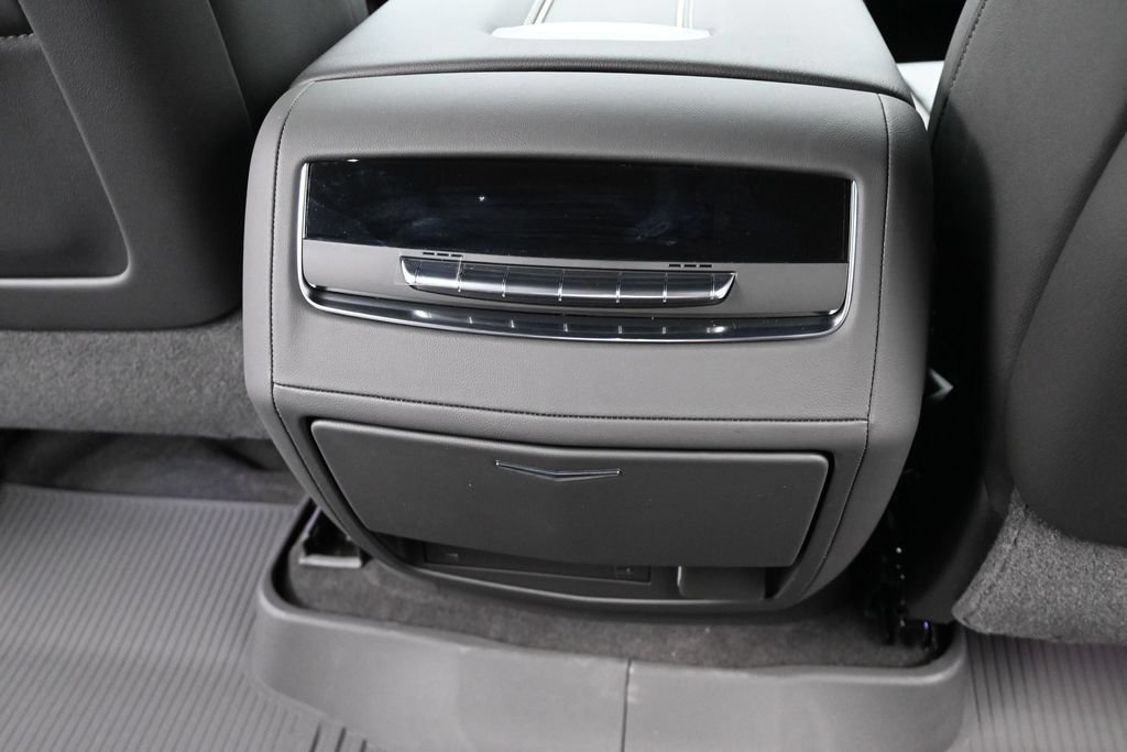 New 2026 Cadillac Escalade Sport w/ LPO, ONYX Package AWD/4WD image 18