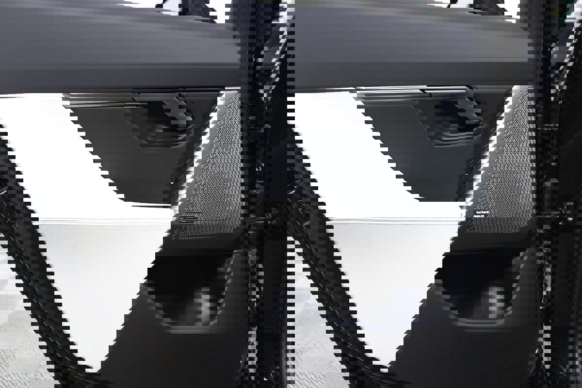 Used 2024 BMW 530i w/ M Sport Package image 35