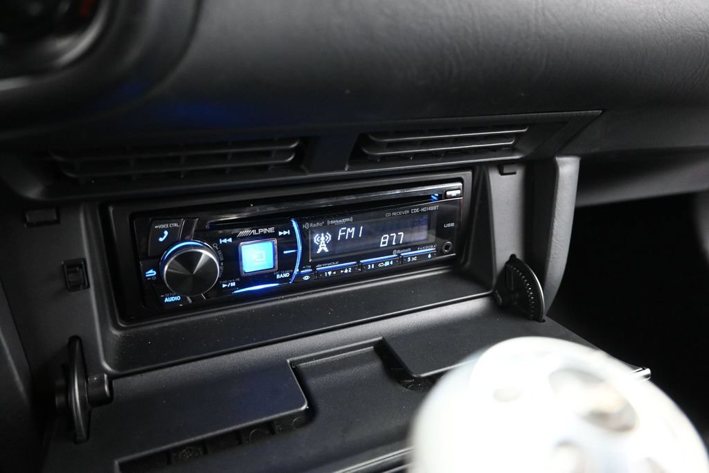 Used 2004 Honda S2000 image 22