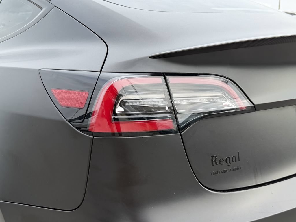 Used 2022 Tesla Model 3 Performance AWD/4WD image 11